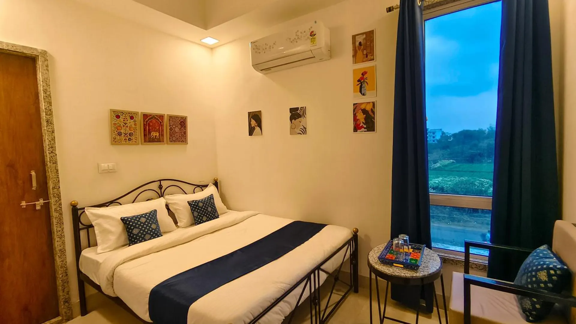 Luxury Hotel With Swimming Pool In Udaipur 5*,  Indien