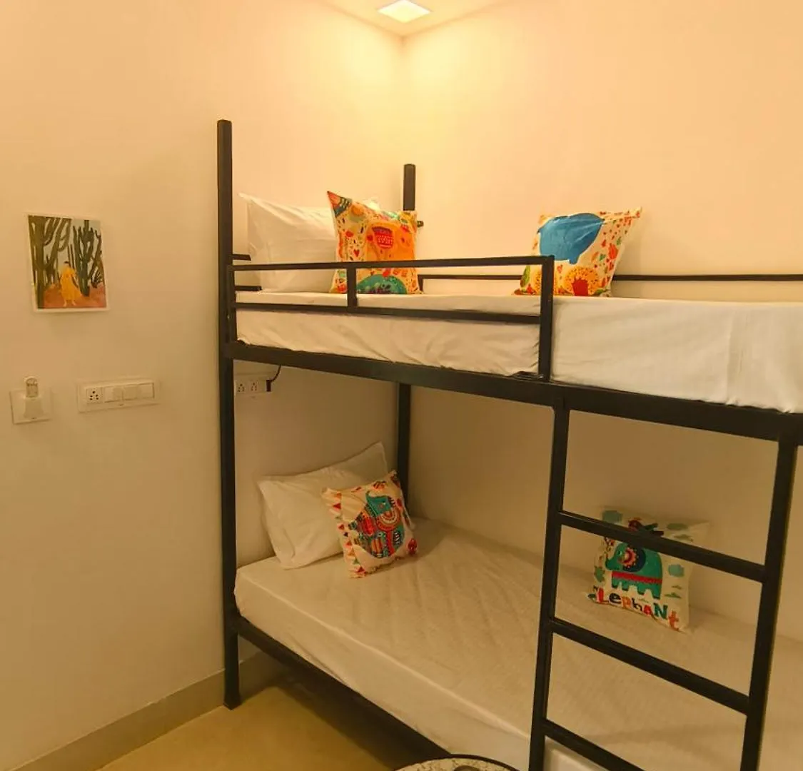 *****  Luxury Hotel With Swimming Pool In Udaipur Indien