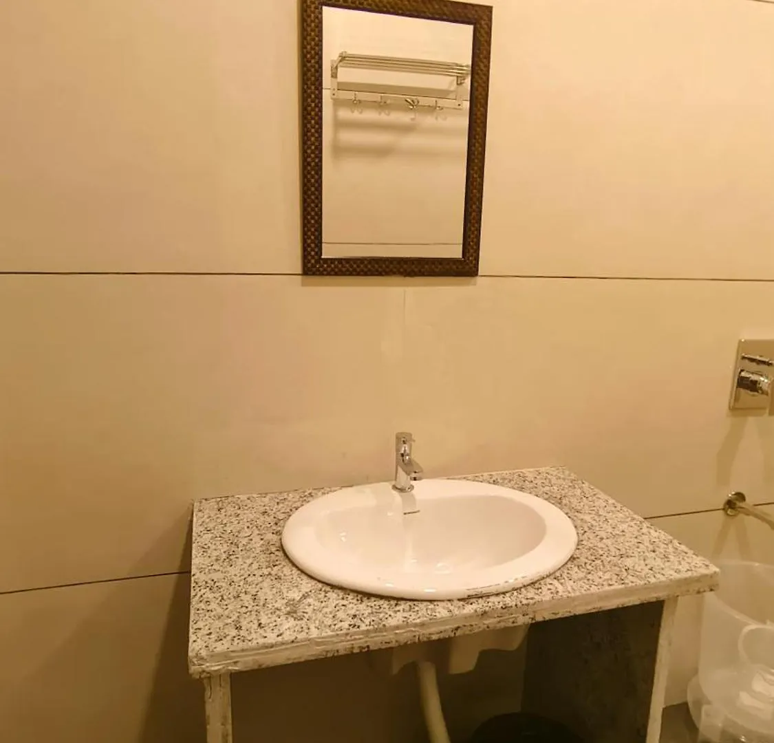 Luxury Hotel With Swimming Pool In 우다이푸르 5*,  인도